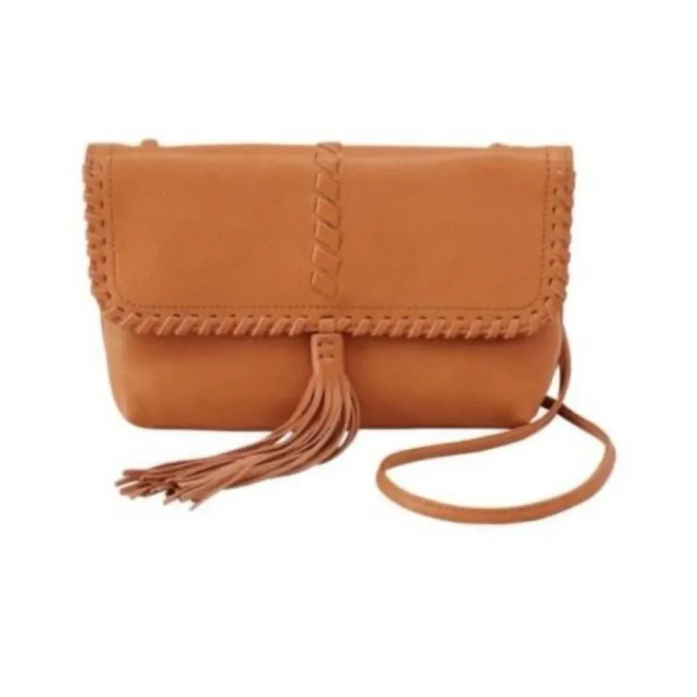 Rare~Hobo Bramble 100% Leather Crossbody Bag in Cashew